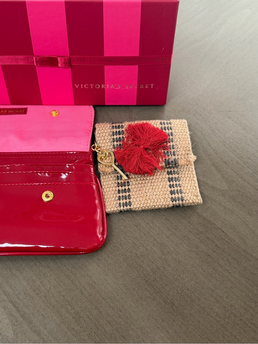 Happy RED/PINK 4FER Viral Tote +Juicy Strap+Vickys Secret Wallet + anthro pouch! - Picture 6 of 14